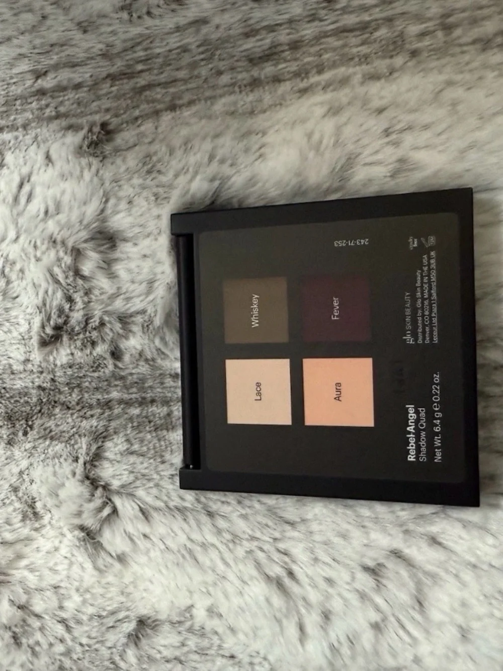 Glo Skin Beauty Shadow Quad Rebel Angel 6.4g/ 0.22 oz